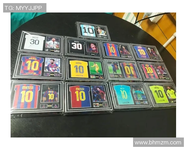 热门足球球星亚克力挂件精美设计收藏与球迷必备周边推荐